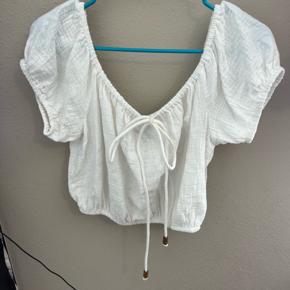 Forever 21 White Tie-Front Puff Sleeve Blouse